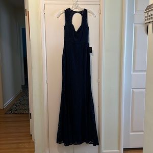 Formal midnight blue long dress from lulus. Zipper back and tags still on. XS